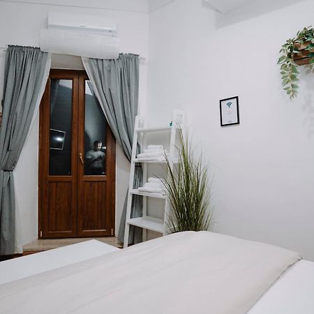Bonne Nuit Terracina Panzió Kültér fotó